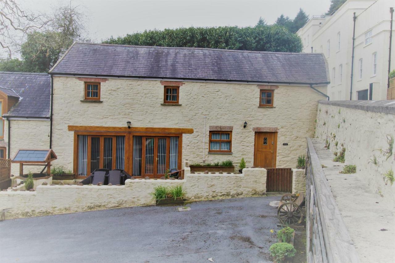 Fletcher Coach House เพนไดน์ ภายนอก รูปภาพ